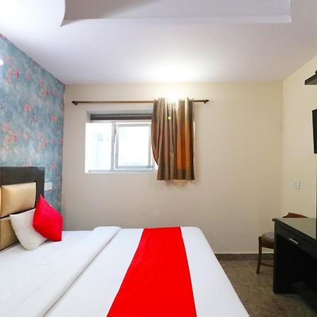 Hotel Westend Holiday Home 5 Mint From Nizamuddin Railway Station Yeni Delhi Dış mekan fotoğraf