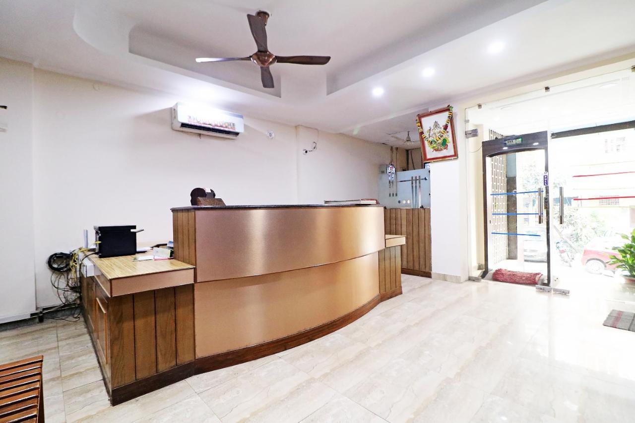 Hotel Westend Holiday Home 5 Mint From Nizamuddin Railway Station Yeni Delhi Dış mekan fotoğraf